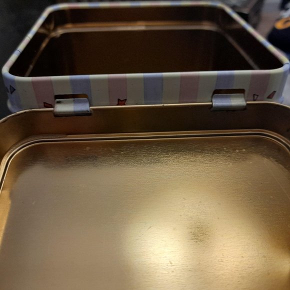 Vintage Neilson Crispy Crunch at the Circus Candy Tin - Picture 9 of 9